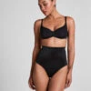 Hunkemöller String Taille Haute Avec Gaine Sculptante En Dentelle Scuba- Noir