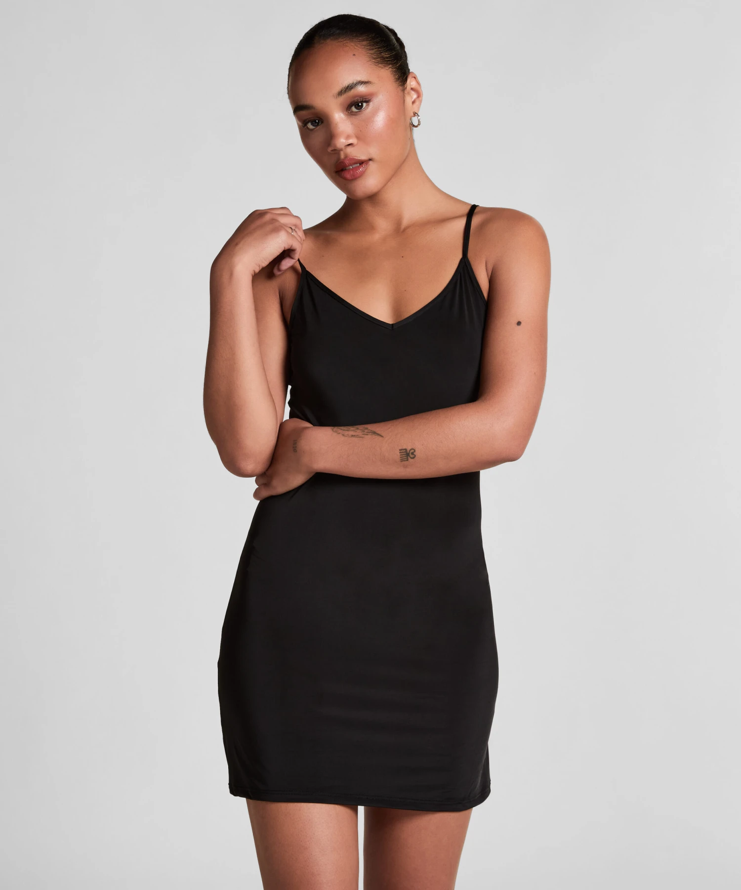 Fond de robe lissant- Noir Hunkemöller Fond De Robe Lissant- Noir -Hunkemoller Boutique 161246 1 scaled