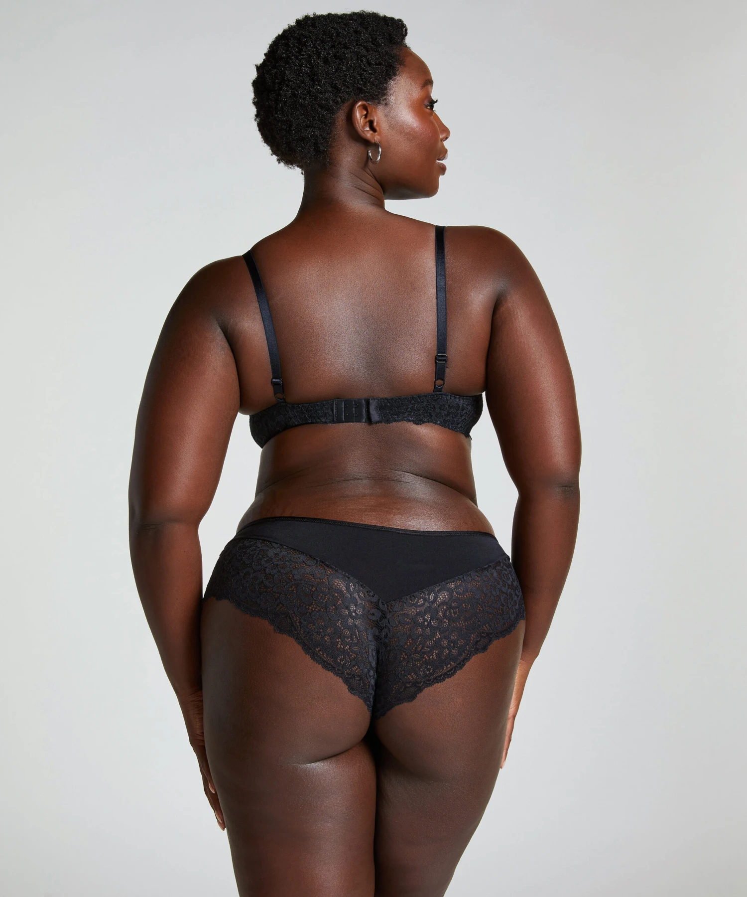 Slip brésilien Marine- Noir Hunkemöller Slip Brésilien Marine- Noir -Hunkemoller Boutique 202513 13 scaled