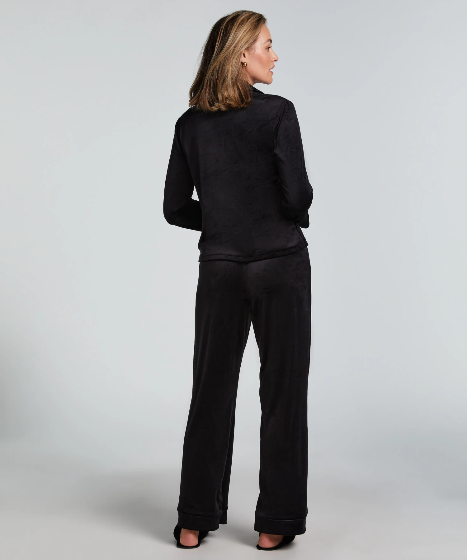 Veste à manches longues en velours- Noir Hunkemöller Veste à Manches Longues En Velours- Noir -Hunkemoller Boutique 300585 4 scaled