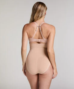 Hunkemöller Slip Rio Taille Haute Sans Coutures Mettant En Valeur La Silhouette- Beige 2 Hunkemöller Slip Rio Taille Haute Sans Coutures Mettant En Valeur La Silhouette- Beige -Hunkemoller Boutique 301750 4