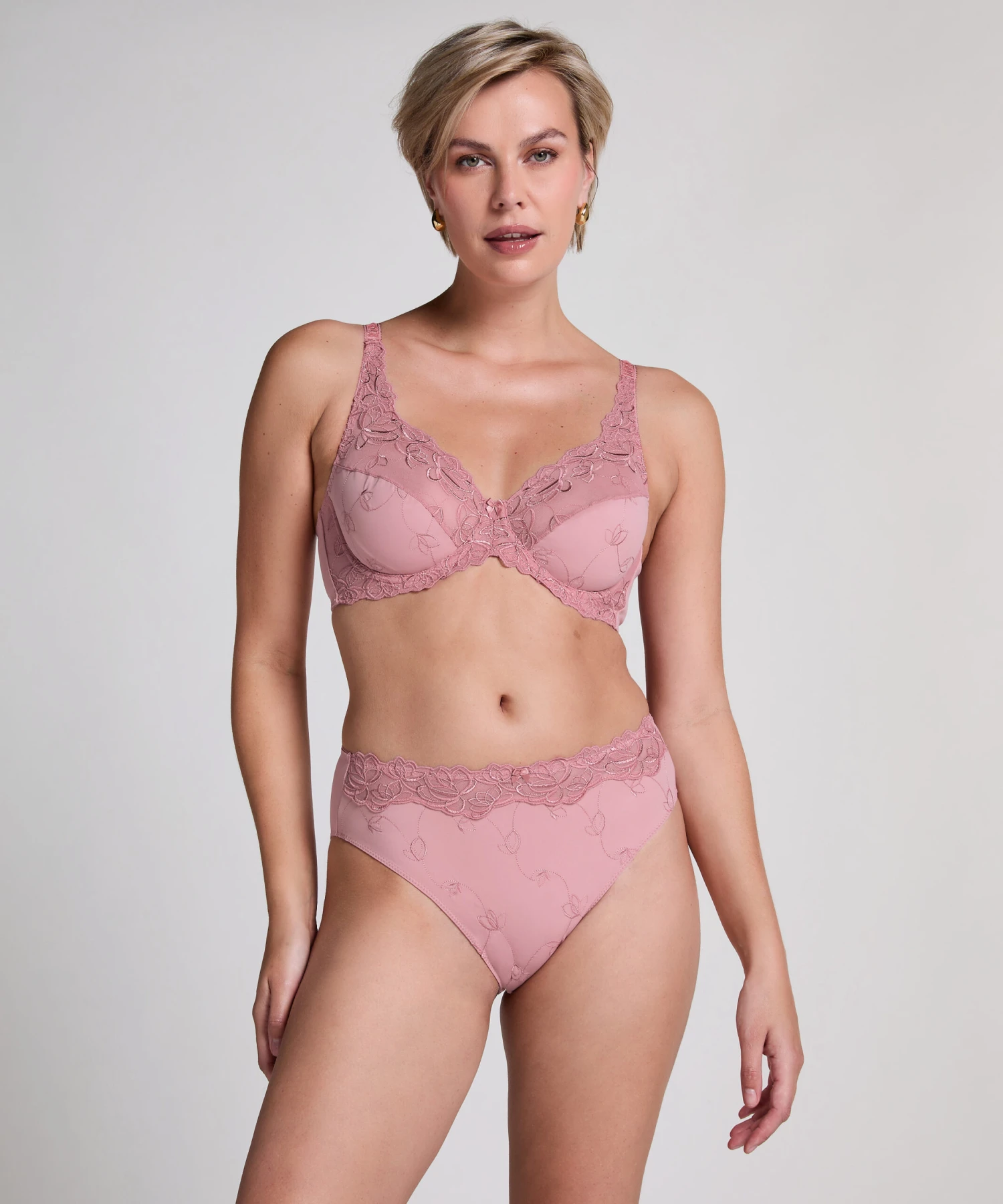 Slip taille haute Diva- Rose Hunkemöller Slip Taille Haute Diva- Rose -Hunkemoller Boutique 301846 1 scaled