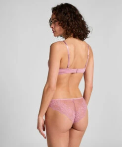 Hunkemöller Slip Brésilien IInvisible Lace Back- Rose 2 Hunkemöller Slip Brésilien IInvisible Lace Back- Rose -Hunkemoller Boutique 302286 4