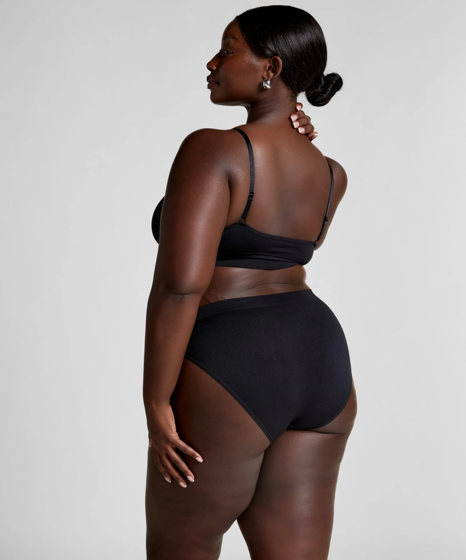 Culotte haute Dide- Noir Hunkemöller Culotte Haute Dide- Noir -Hunkemoller Boutique 303491 13 scaled