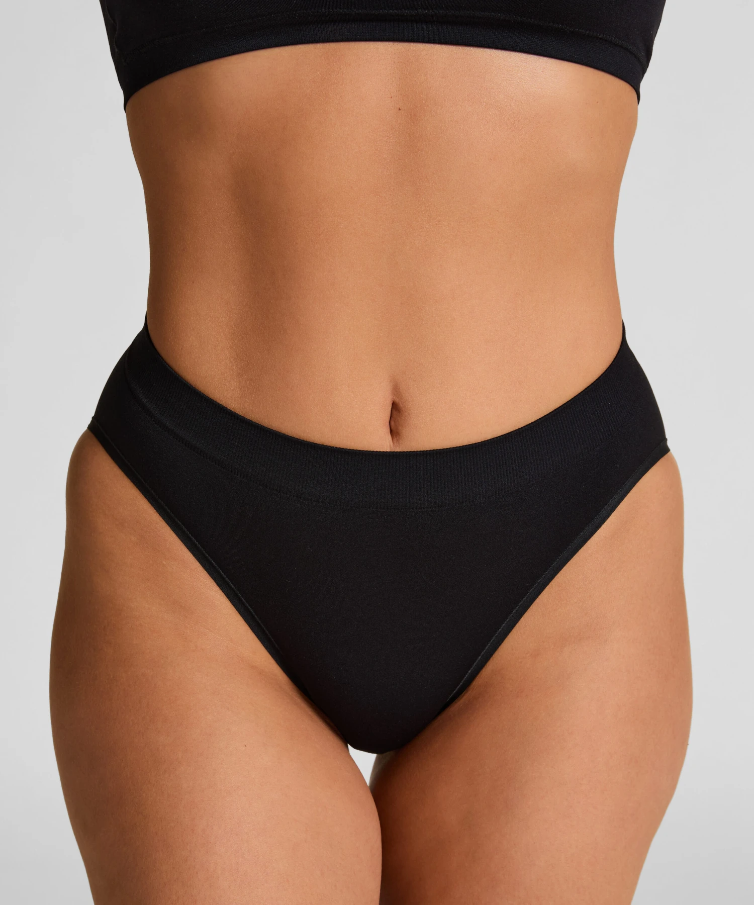 Culotte haute Dide- Noir Hunkemöller Culotte Haute Dide- Noir -Hunkemoller Boutique 303491 2 scaled