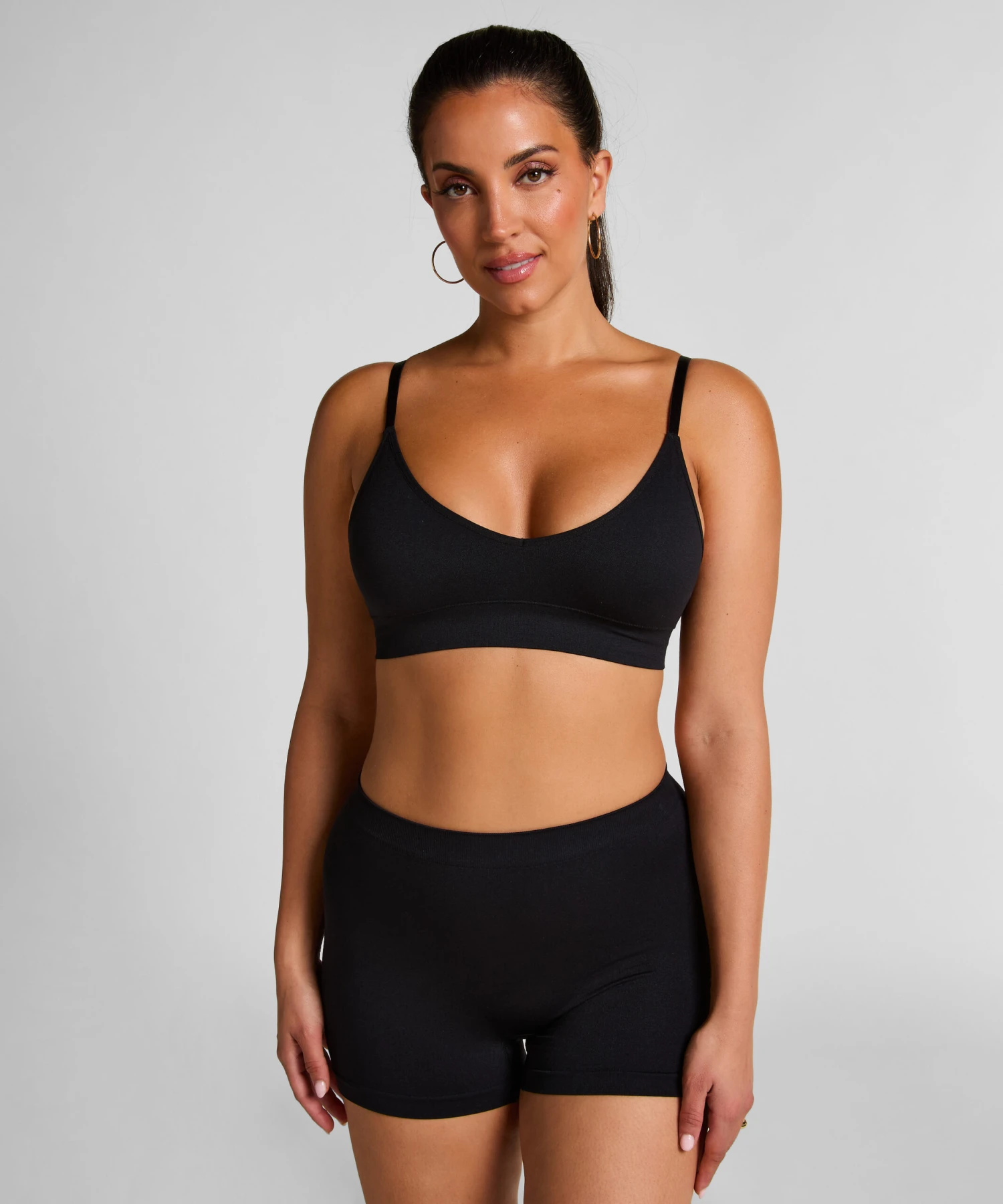 Short Dide- Noir Hunkemöller Short Dide- Noir -Hunkemoller Boutique 303493 1 scaled