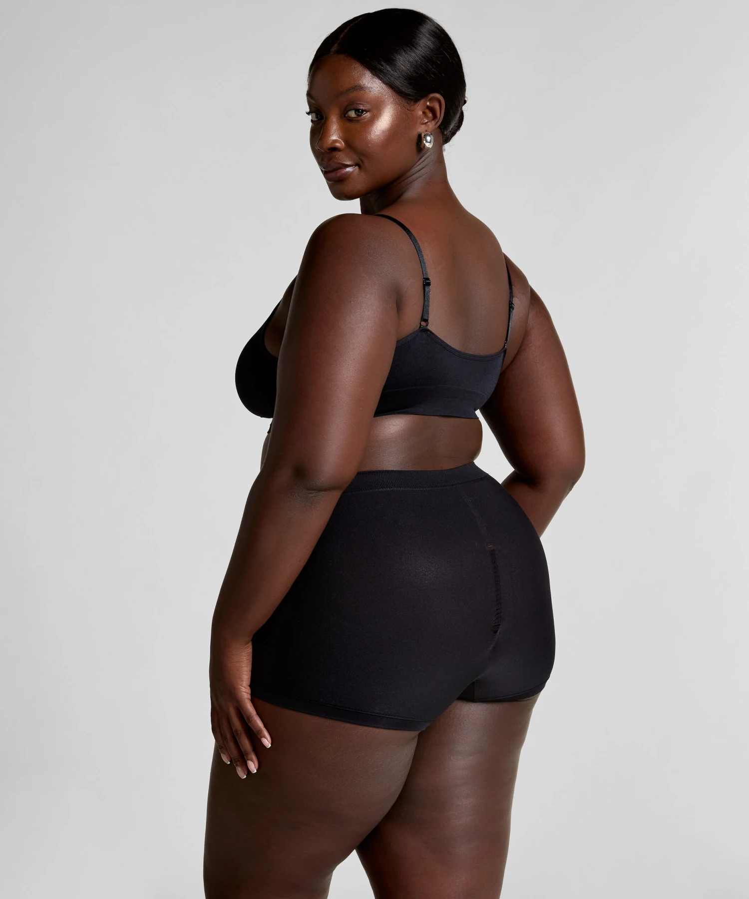 Short Dide- Noir Hunkemöller Short Dide- Noir -Hunkemoller Boutique 303493 13 scaled