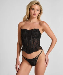 Hunkemöller String Jambe Haute Julia- Noir