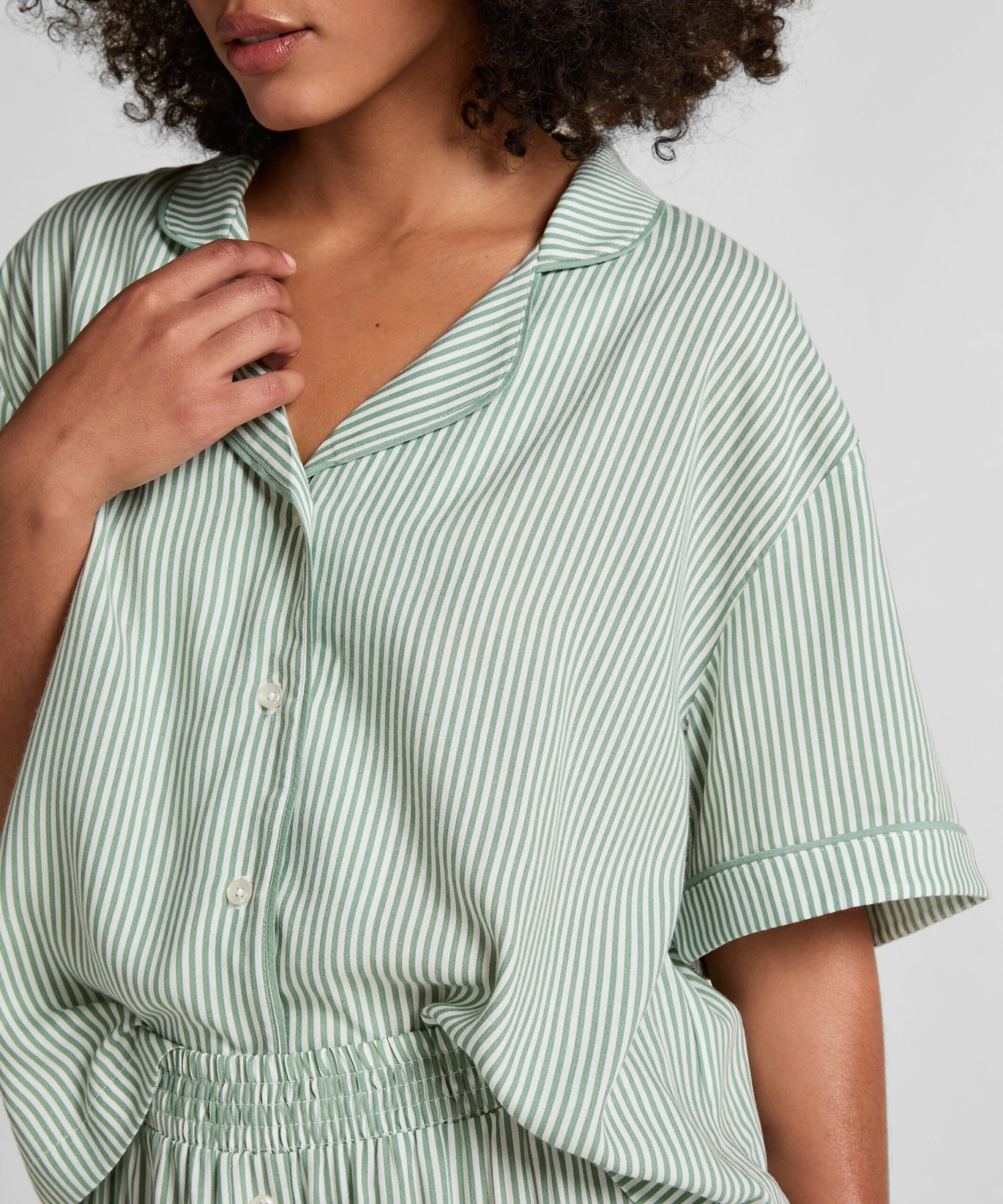 Veste tissée à manches courtes Hunkemöller Veste Tissée à Manches Courtes -Hunkemoller Boutique 303745 2 scaled